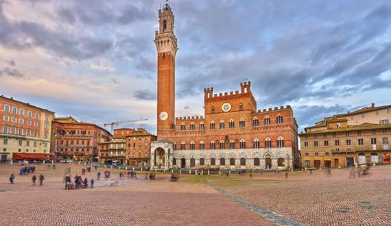 Gaily Tours & Excursions in Italy: Siena