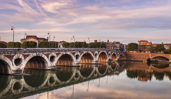 Gaily Tours & Excursions in France: Toulouse